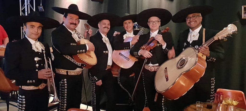 mariachi serenata mexicana