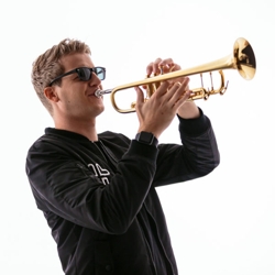 q on trumpet boeken