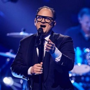 wouter-van-aert-tribute-guus-meeuwis-boeken