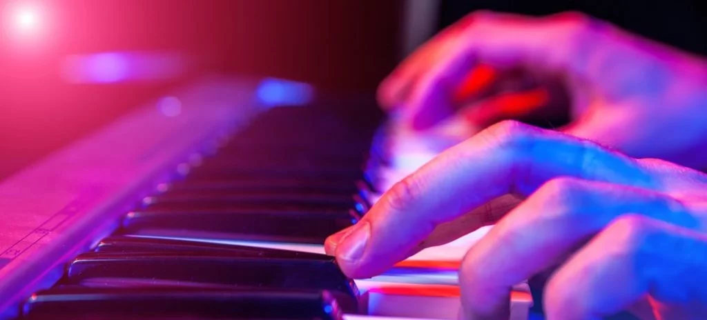 Header-Piano-Show
